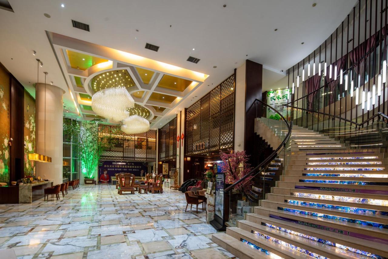 King Royal Hotel Yunfu Экстерьер фото