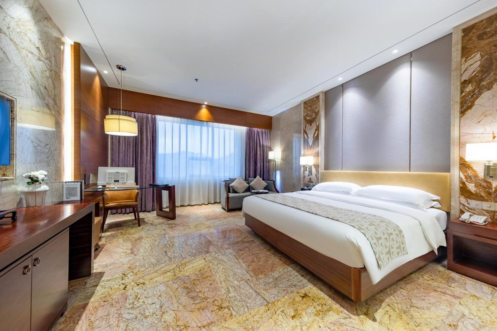 King Royal Hotel Yunfu Экстерьер фото