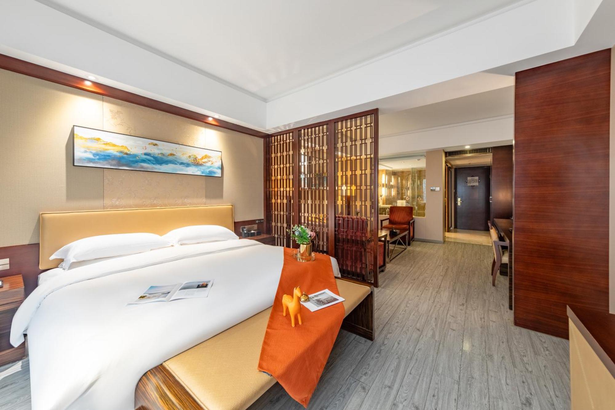 King Royal Hotel Yunfu Экстерьер фото