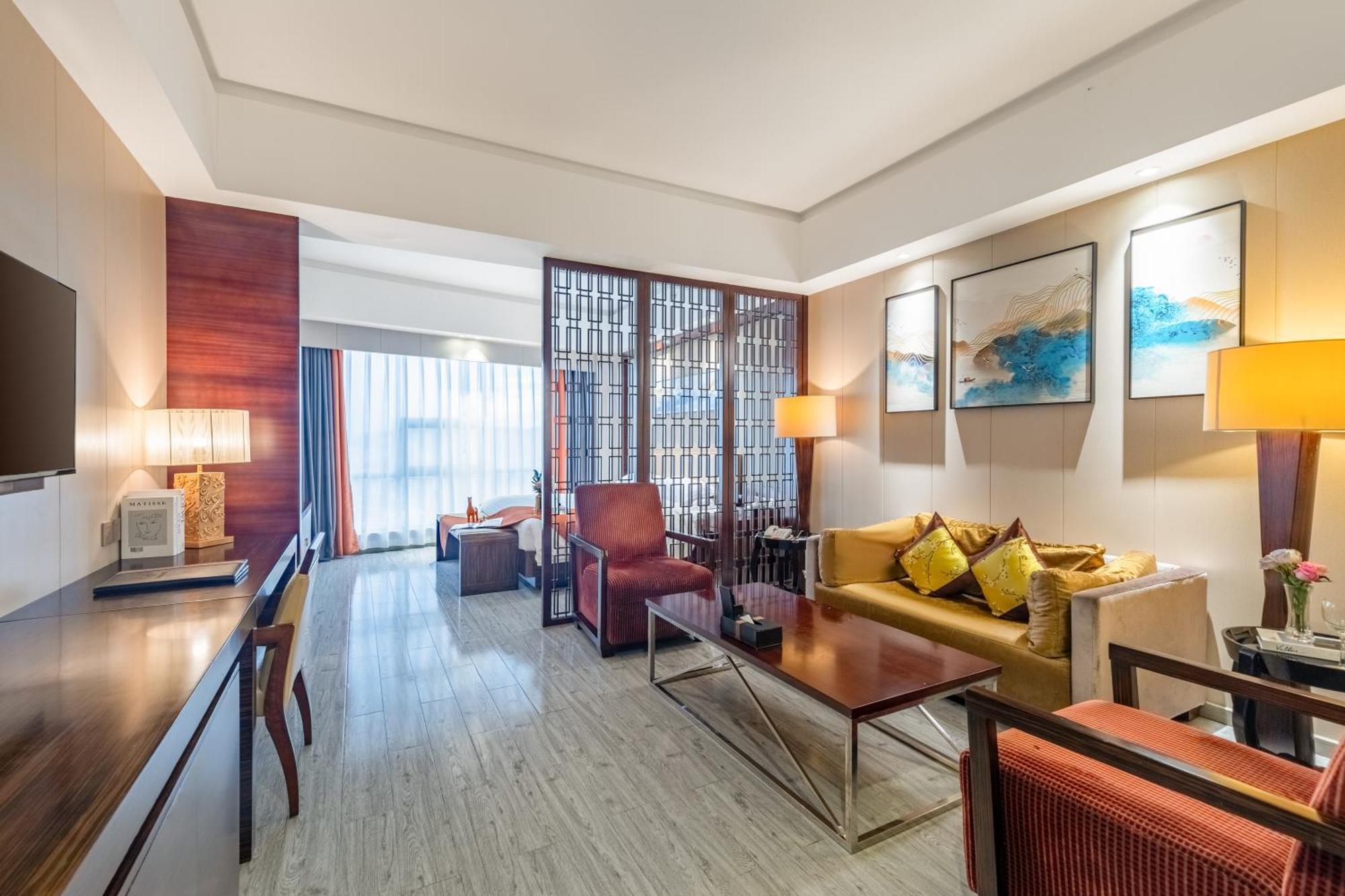 King Royal Hotel Yunfu Экстерьер фото